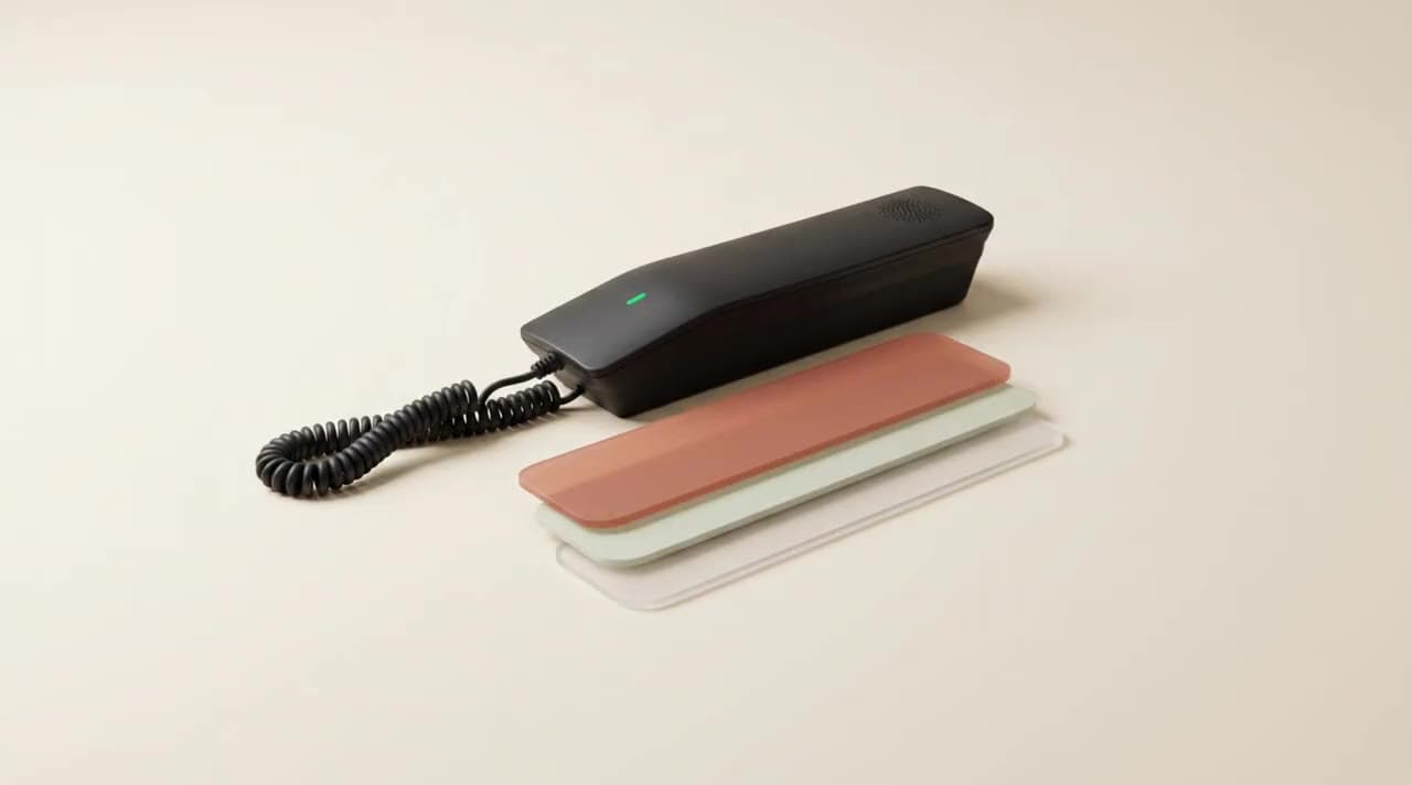 The Modern Kit: a Wi-Fi handset built for kids
